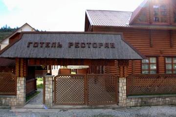 Фото Отель Готель-ресторан "Гостинний двір" г. Воловец 1