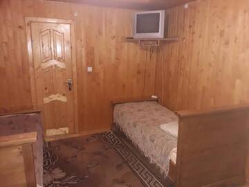Фото номера Двухместный номер Делюкс с 1 кроватью Отель Готель-ресторан "Гостинний двір" г. Воловец 9
